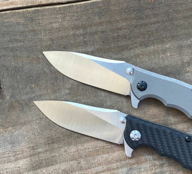 0562CF 20CV ブレードセラミックベアリングカーボン - Pocket Knife Ceramic のレビューと価格